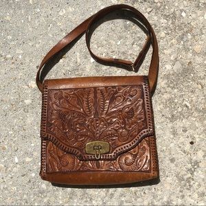 Vintage  |  Hand-Tooled Mexican Leather Purse